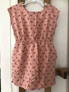 Vestido rosa con flores. GAP. 4/5 años en internet