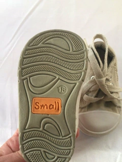 T18 | Zapatillas Small. Talle 18. en internet