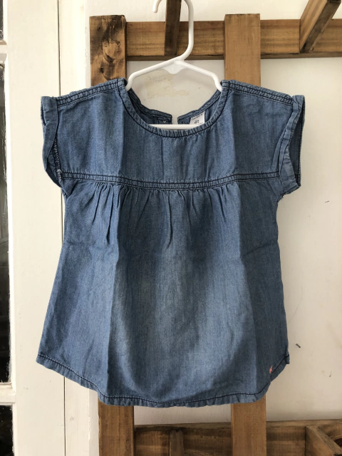 Blusa denim. CARTERS. 4 años.
