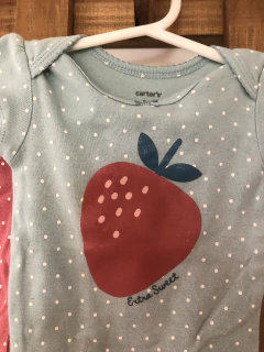 SET 3M | Dos bodys MC rosa y celeste con frutilla mas un pantalón de algodón. CARTERS. 3 meses. - Lo Canto • Moda Circular