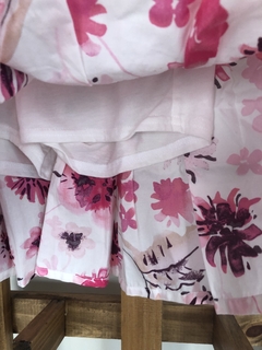 8A | Pollera floreada rosa con short abajo. OSHKOSH. 8 años. - comprar online