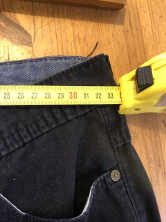 16A | Jean negro recto. Kevingston. Talle 16. La cintura mide 33 cm en internet