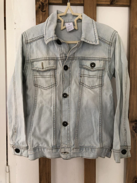 6A | Campera de jean celeste. CHEEKY. Talle 6 años.