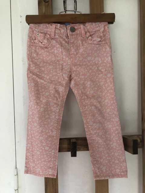 Jean rosa con flores blancas. GAP. 3 años.
