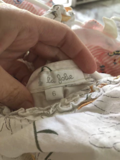 Outlet- Vestido blanco con margaritas. La Folir. 6 años. - comprar online