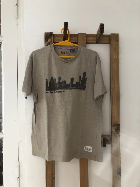 11/12A | Remera verde MC Edificios. ZARA. 11/12 años.