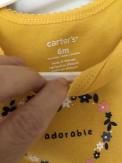 6M | Set- Body MC mostaza con pantalón algodon flores. CARTERS. 6 meses. - comprar online