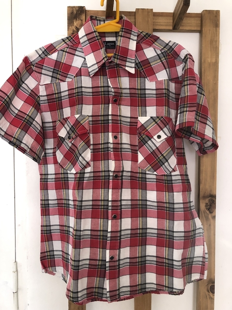 Camisa MC a cuadtos. Talle S de adulto.