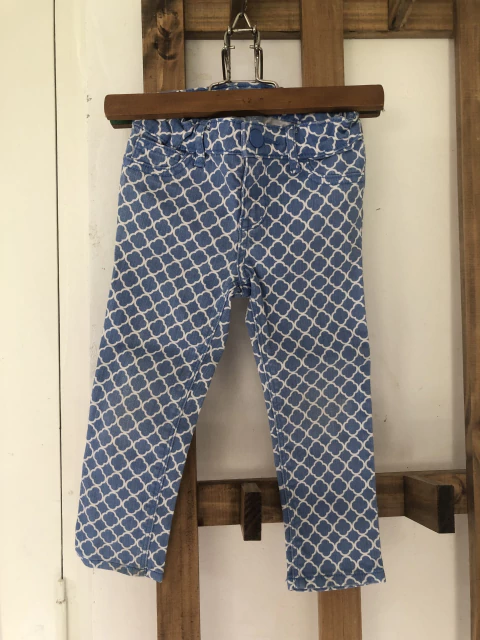 Pantalon celeste y blanco. GAP. 4 años.