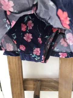 Vestido de algodón azul con flores y body abajo. CARTERS. 9 meses. en internet