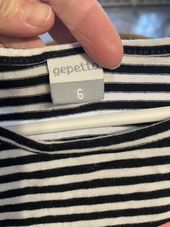 Remera ML a rayas negras con corazón rosa. GEPETTO. 6 años. - comprar online
