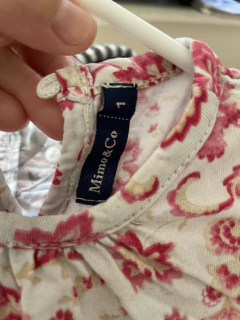 1A | Remera floreada roja ML. MIMO. 1 año. - comprar online