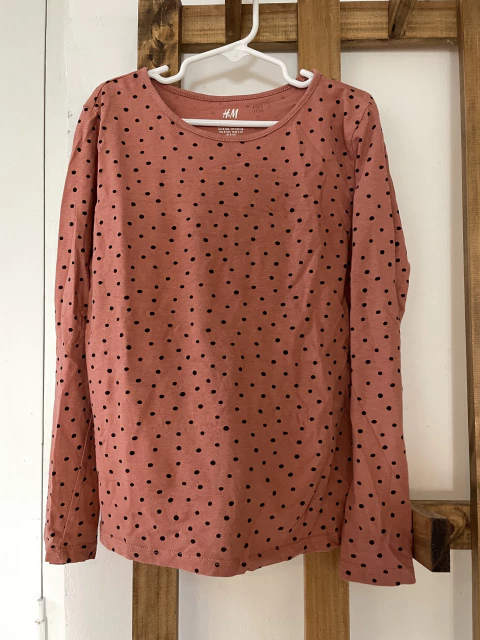 8/10A | Outlet- Remera ML ladrillo con lunares. HYM. 8/10 años.