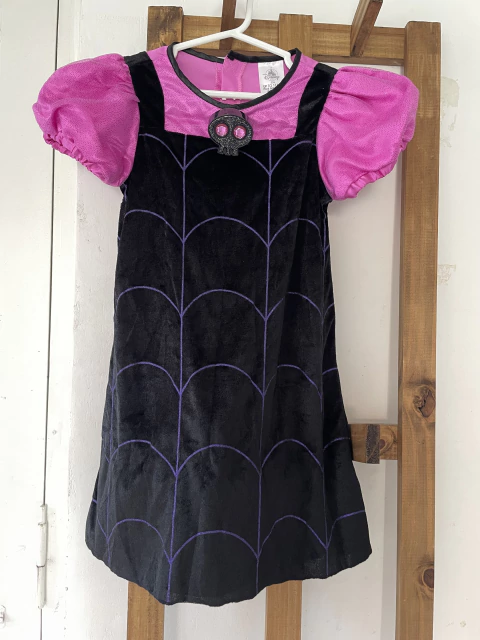 5/6 años| Disfraz Merlina. Disney Store. 5/6 años.