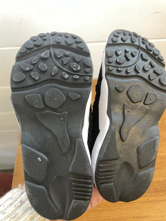 25| Zapas con antojo negras. Sin uso. NIKE. Talle 25. Ver etiqueta en la foto. - tienda online