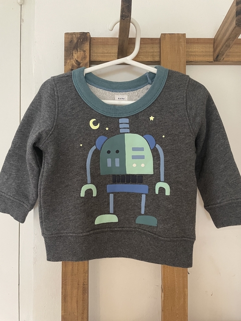 Buzo gris frisado con robot. GAP. 12/18 meses.