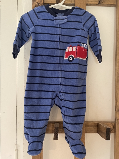 6M | Pijama entero celste de polar con camión. CARTERS. 6 meses.