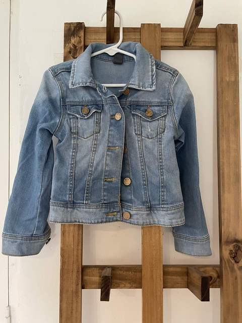 Campera de jean niña. ZARA. 4 años.