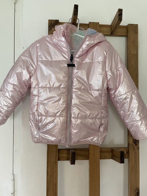 Campera rosa metalizada con peludito adentro. GRISINO. 4/5 años.