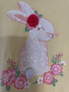 5/6A | Remera amarilla con volado y conejo con lentejuelas. TOMMY BAHAMA. 5/6 años. - comprar online