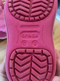 Botitas rosas CROCS. C 9. en internet