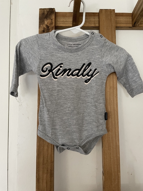 3M | Body ML gris Kindly. AKIABARA. 3 meses.