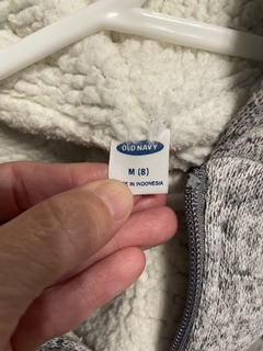 8A | Campera buzo gris jaspeado con capucha y corderito adentro. OLD NAVY. 8 años. - comprar online