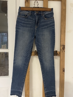 14A | Jean azul tiro alto. GAP. 14 años. Tiene elástico regulable. - comprar online