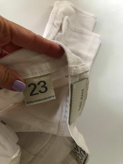 Jean blanco con botones. TUCCI. Talle 23. - comprar online
