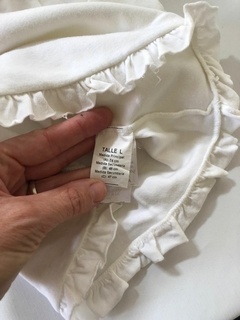 Remera blanca con volados abajo. MIMO. 9/12 meses - comprar online