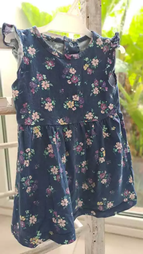 9M | Vestido azul flores. CARTERS. Talle 9 meses.
