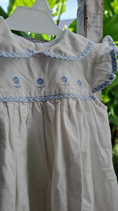9/12M | Vestido blanco con guarda a cuadros y bordado. MARAMBA. Talle 1. Talle 9 a 12 meses - comprar online