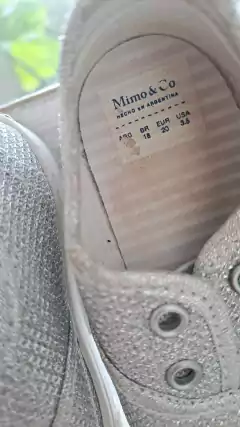 T19 | Zapatillas plateadas miniMIMO. Talle 19 - comprar online