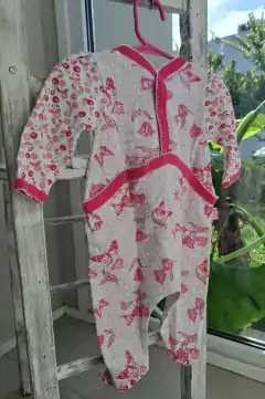 3M | Pijama entero algodón blanco c flores. GdeB. Talle 3 meses en internet