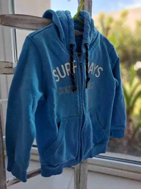 4A | OUTLET - Buzo turquesa capucha y cierre - CHEEKY - Talle 4 años