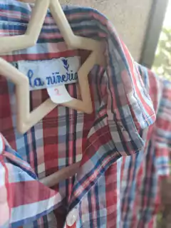 12M | Camisa MC finita cuadrillé rojo y azul. 12 meses. - comprar online