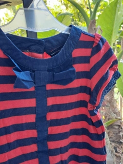 12M | Remera MC a rayas azul y rojo, con moño abotonada - TOMMY HILFIGER - Tale 12 meses - comprar online