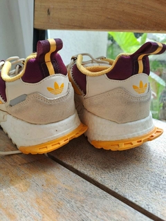 Zapatillas deportivas c plataforma , blanca bordó y amarillo - ADIDAS - Talle 37 - comprar online