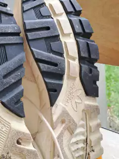 Zapatillas deportivas c plataforma , blanca bordó y amarillo - ADIDAS - Talle 37 - tienda online