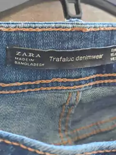 Jean c desgastes y rotura - ZARA - Talle 36 - comprar online