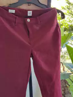 14A | Pantalón lanita borravino - GAP - Talle 14 - comprar online