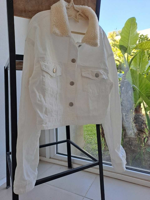 Campera de corderoy blanca con cuello de corderito - SHEIN - Talle XS (34)