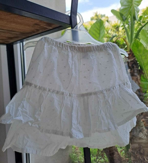 2A | Pollera blanca c volado blanca plumetí - Talle 3. Es más 2 años.