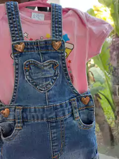 1/3M | Set: jardinero de jean corto c botones corazon + Body MC rosa con estampa en letras blancas y arcoiris - GRISINO - Talle 1-3 meses - comprar online