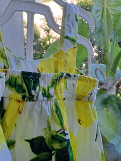 6/9M | Vestido c bretel genero estampado c limones en amarillo y verde, moño -PAT PAT - Talle M. 6/9 meses. Es amplio. - comprar online