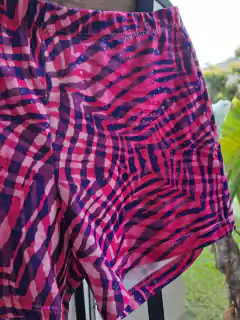 10/12A | Short eñastizado estampa rayas en fucsia y violeta y estrellitas doradas- DANSKIN - Talle L (10-12 años) en internet
