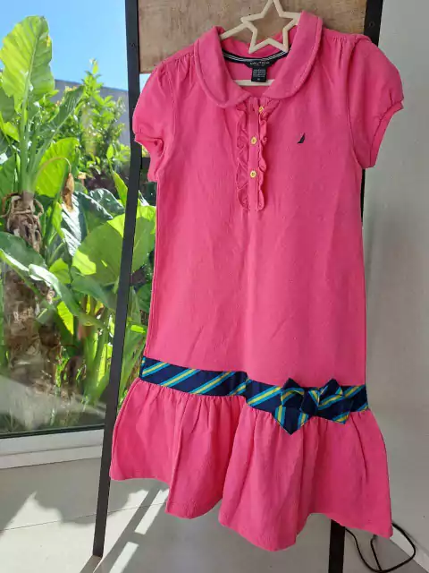 8A | Vestido MC c cuello redondo rosa c volado abajo, y moño c guarda a rayas celeste y azul-NAUTICA-Talle 8 años