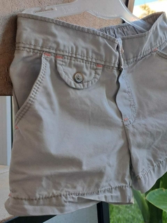 3A | Short gris bolsilos y elástico en cintura - CARTERS - Talle 3 años. - comprar online