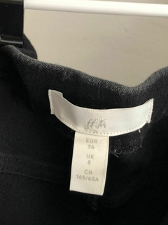 Jegging negro. HYM. Talle 36. 35 cm de cintura sin estirar. Cintura elástica. - comprar online