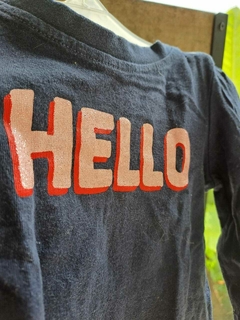 6/9M | Remera ML azul grisáceo c letras de lentejuelas - PRIMARK - Talle 6 a 9 meses - comprar online